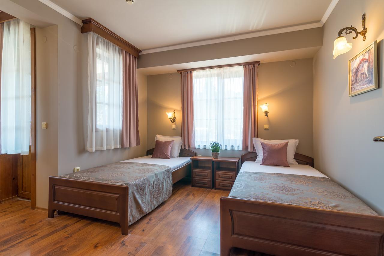 Izvora 3*